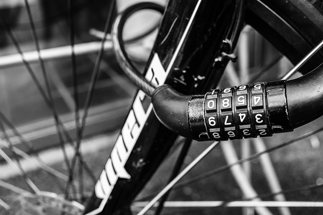 Best Bike Insurance UK 2025 – Expert Comparison Guide Comparison chart showing the best bike insurance providers in the UK for 2025 including Bikmo, Laka, and Cycleplan with pricing and coverage details